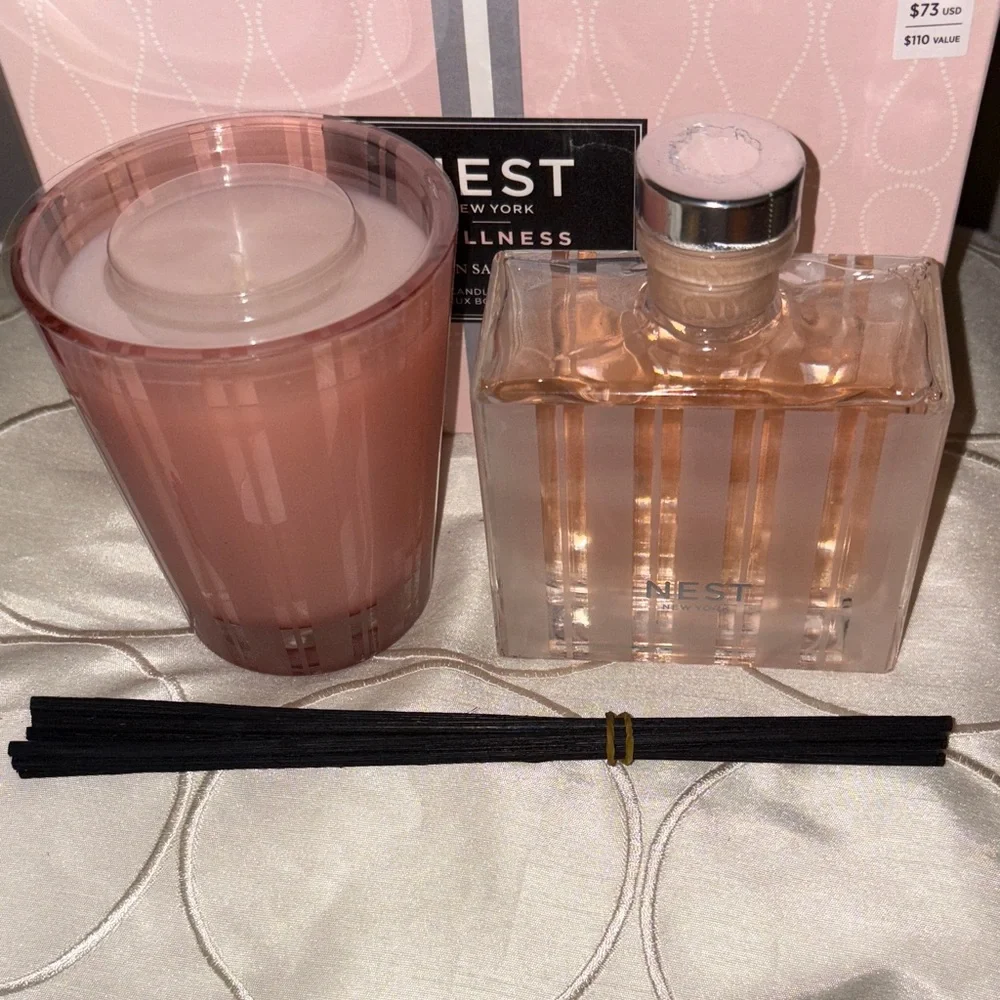 NEST Fragrances Himalayan Salt and Rosewater Candle & Diffuser Set - Picture 3 of 6
